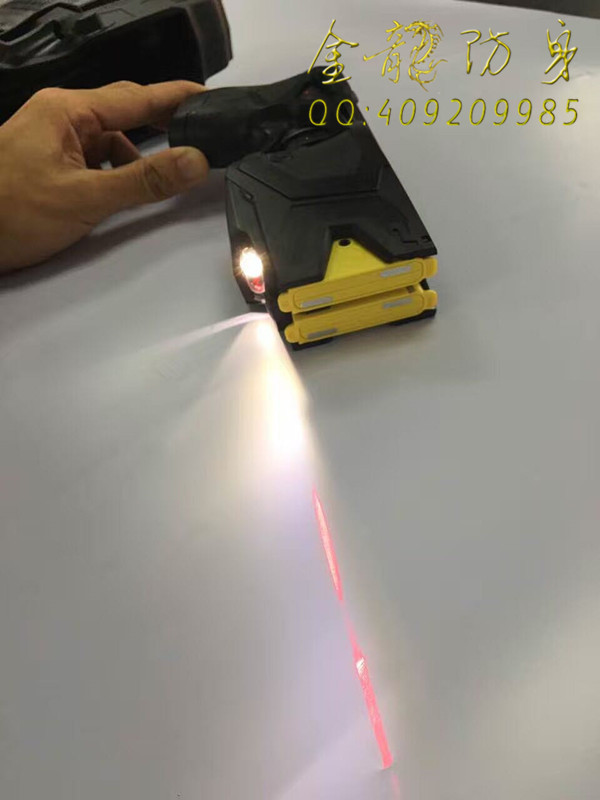 電擊槍哪種好？金融經(jīng)濟(jì)是東方迅猛發(fā)展的重大緣由，也只因金融經(jīng)濟(jì)的實(shí)行，大部分買(mǎi)家或許有更多的的選對(duì)。在交易地方上，光是女性防衛(wèi)用具這類(lèi)領(lǐng)域就留有著良多的壟斷。大家就能在交易地方上看見(jiàn)良多生產(chǎn)廠商都是在直銷(xiāo)這種東西。便是只因市情上現(xiàn)存良多的同一種物品在買(mǎi)賣(mài)，就良多就要的人多半會(huì)問(wèn)：女性防衛(wèi)器哪種好。雖然，同行業(yè)內(nèi)肯定是具備很幾家制造商或許有一點(diǎn)自我的長(zhǎng)處，只需知道：電擊槍哪種好，多半會(huì)講出特指的制造商。